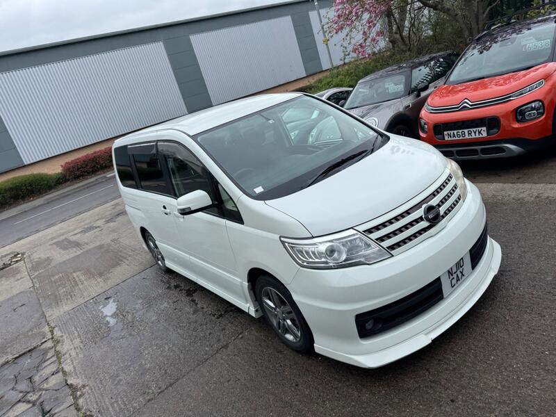 NISSAN SERENA