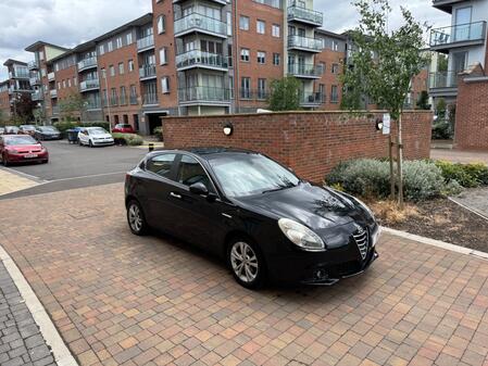 ALFA ROMEO GIULIETTA 1.6 JTDM-2 Lusso Euro 5 (s/s) 5dr