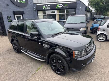 LAND ROVER RANGE ROVER SPORT 3.0 SD V6 HSE Black