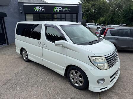 NISSAN ELGRAND 3.5 V6 Automatic Highway Star