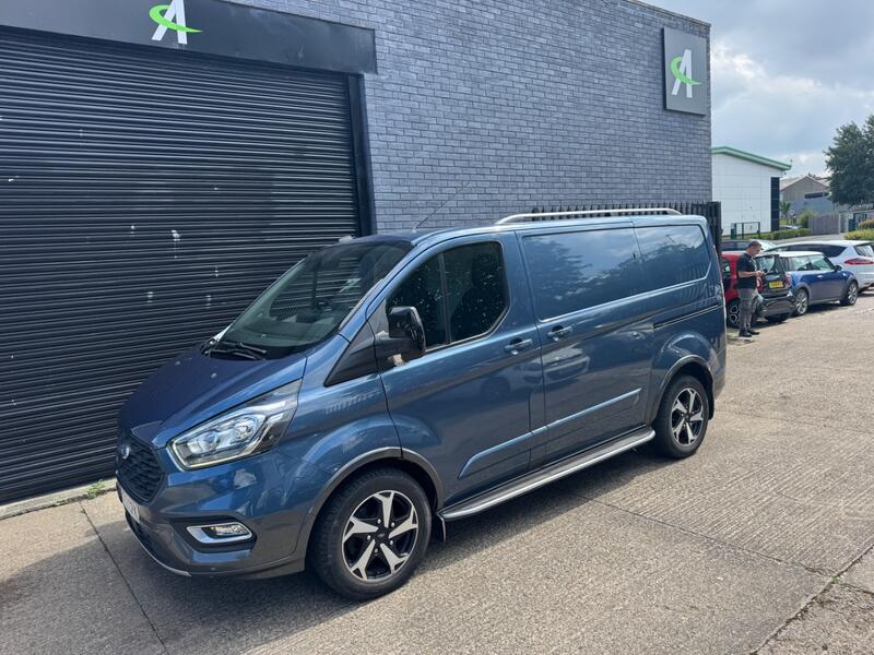 FORD TRANSIT CUSTOM 2.0 Transit Custom Active Van 300 L1 2.0L EcoBlue 130PS FWD 6 Speed Manual